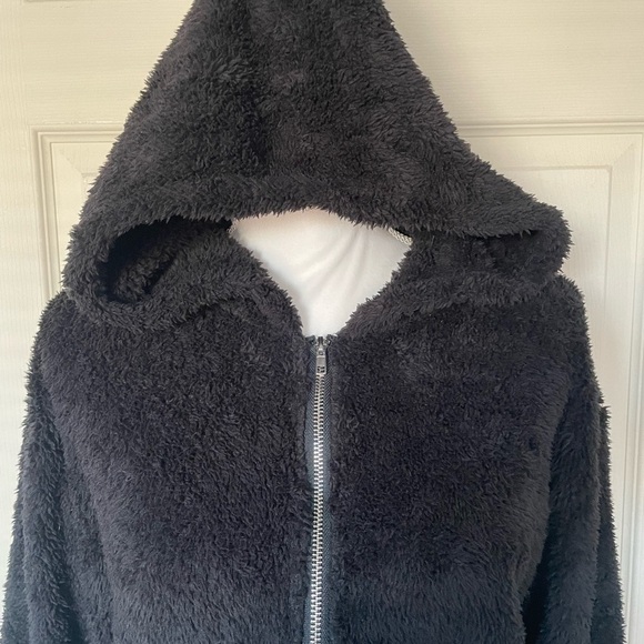 Black Hooded Super Soft Cropped Teddy Zip Up Jacket Women’s Small - Picture 10 of 13